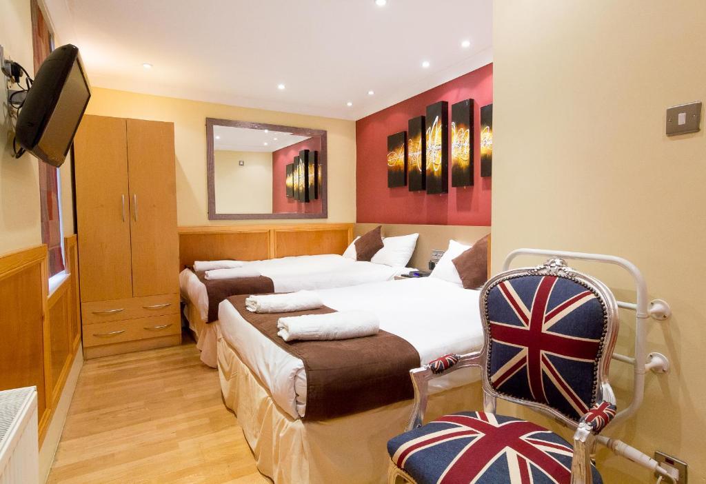 Excelsior Hotel 2*