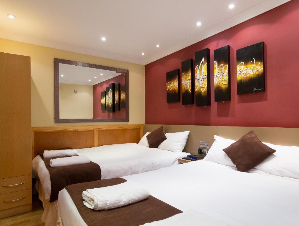 Excelsior Hotel