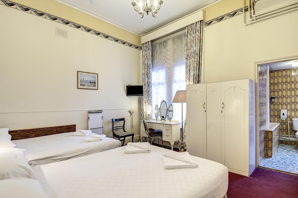 Mowbray Court London