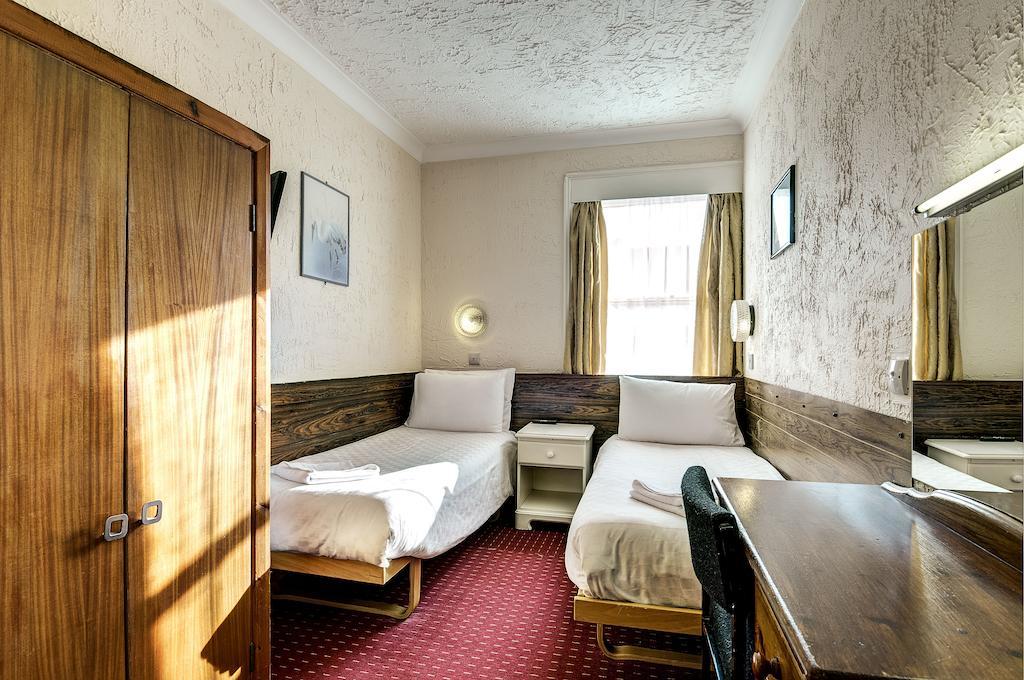 Mowbray Court London