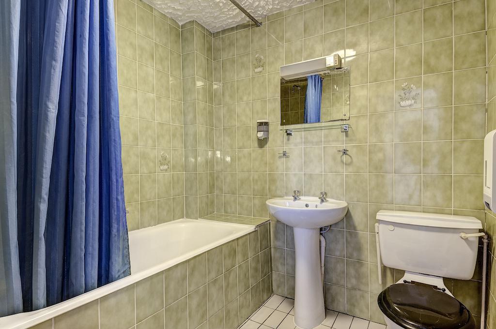 Hotel Mowbray Court 3*