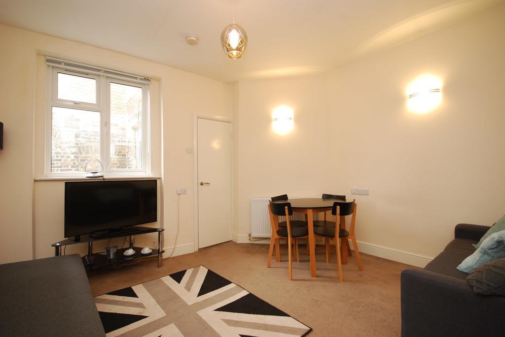 Appartamento Valet Frith Street Londra