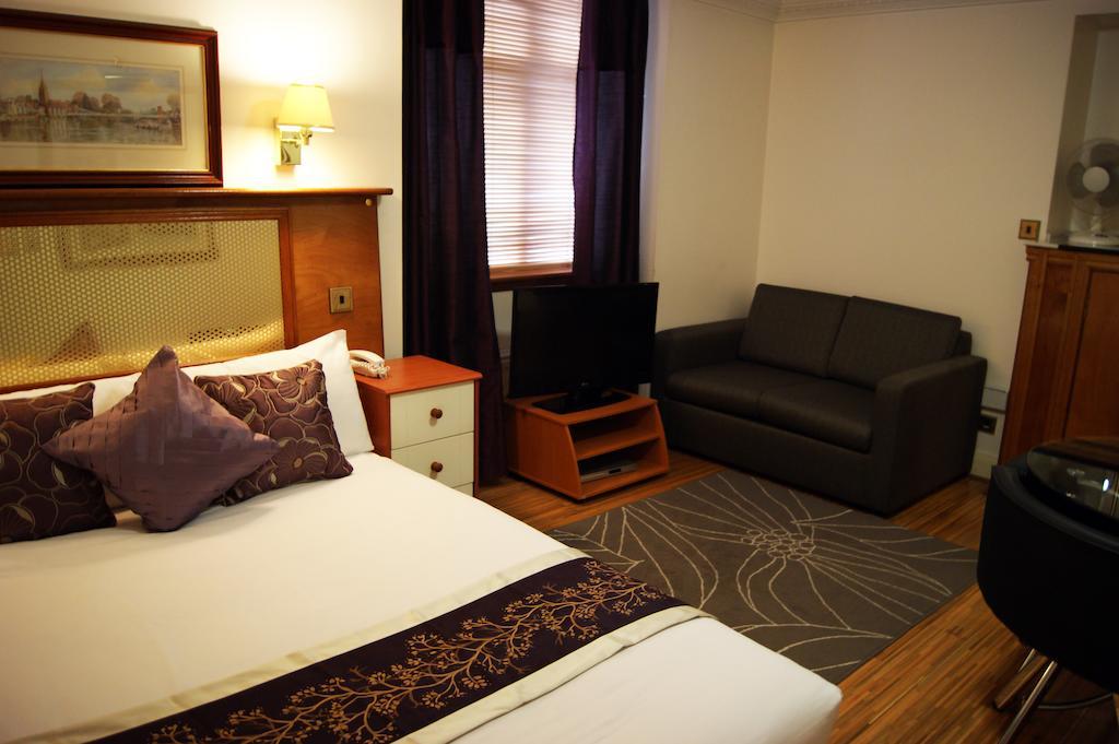 Hotell Westpoint 3*