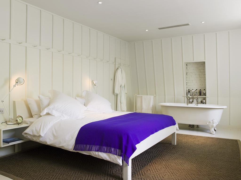 Hotell High Road House 3*