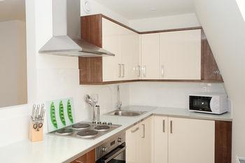 Apartment Access West Kensington *