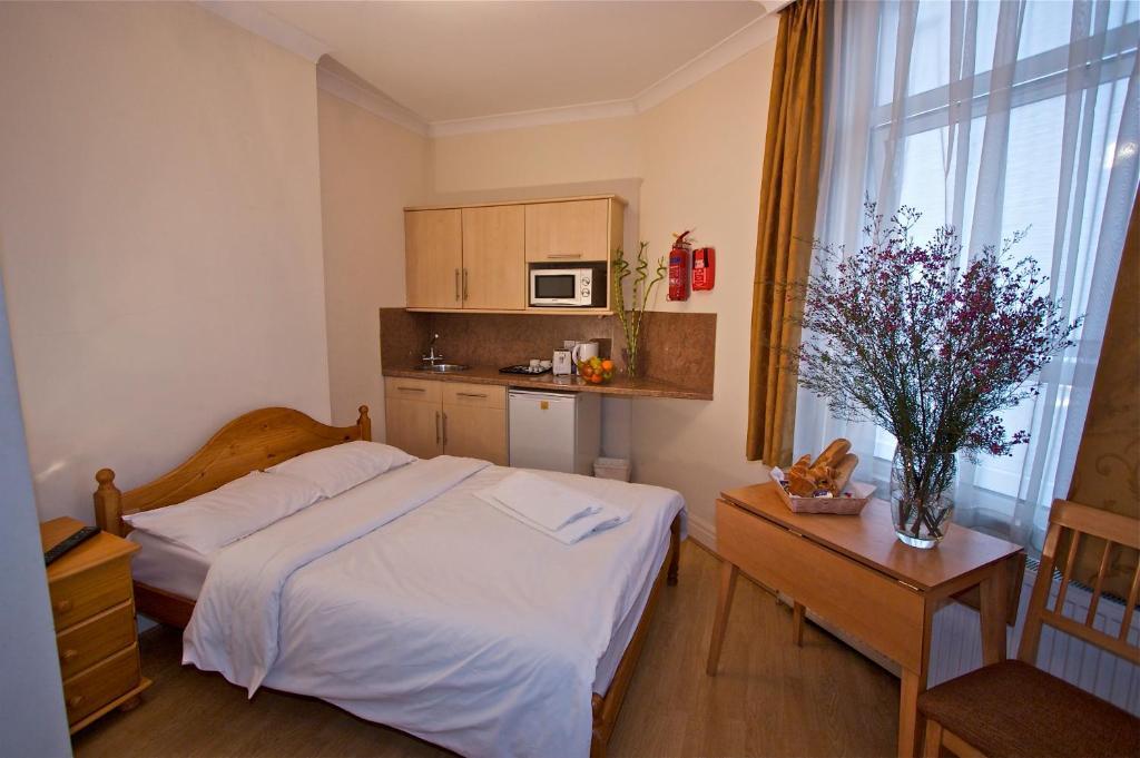 Park View Hotell 3*