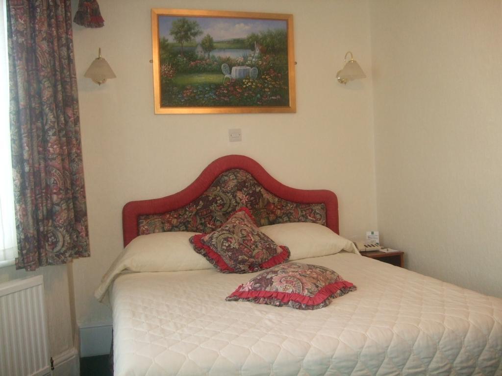 Hotel The Harrow 3*