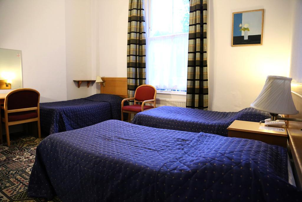 Guest house Beaver London