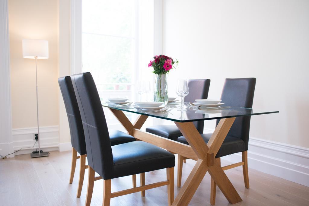 Luxton - Knightsbridge