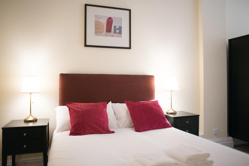 Luxton - Knightsbridge