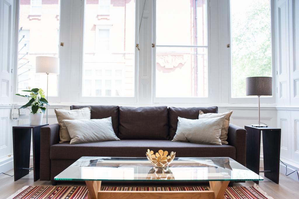 Luxton - Knightsbridge