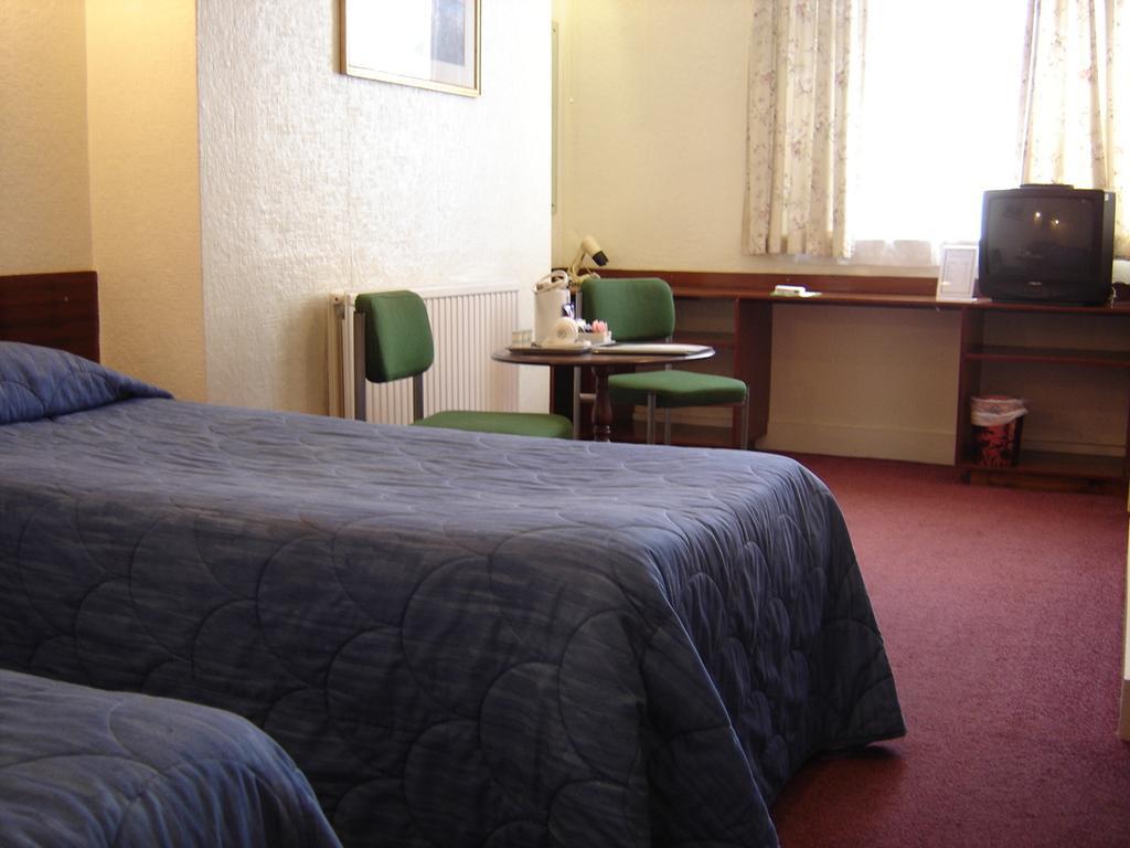 Hotel The Harrow 3*