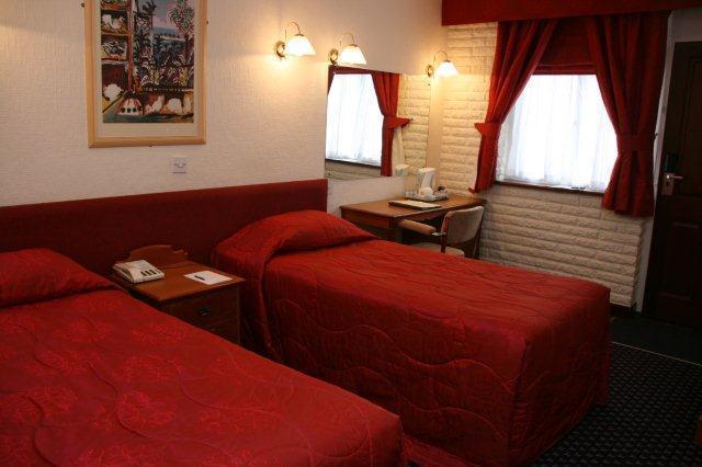 Hotel The Harrow 3*