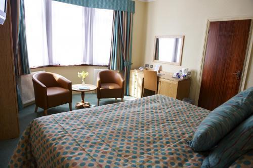 Hotel The Harrow 3*