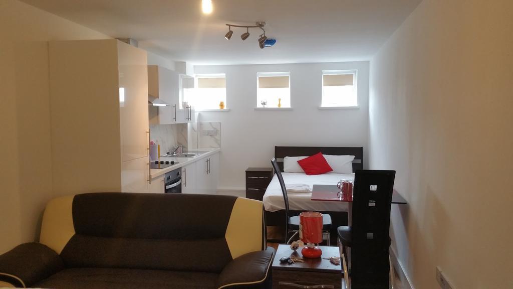 Hotel 137 Upton Lane London