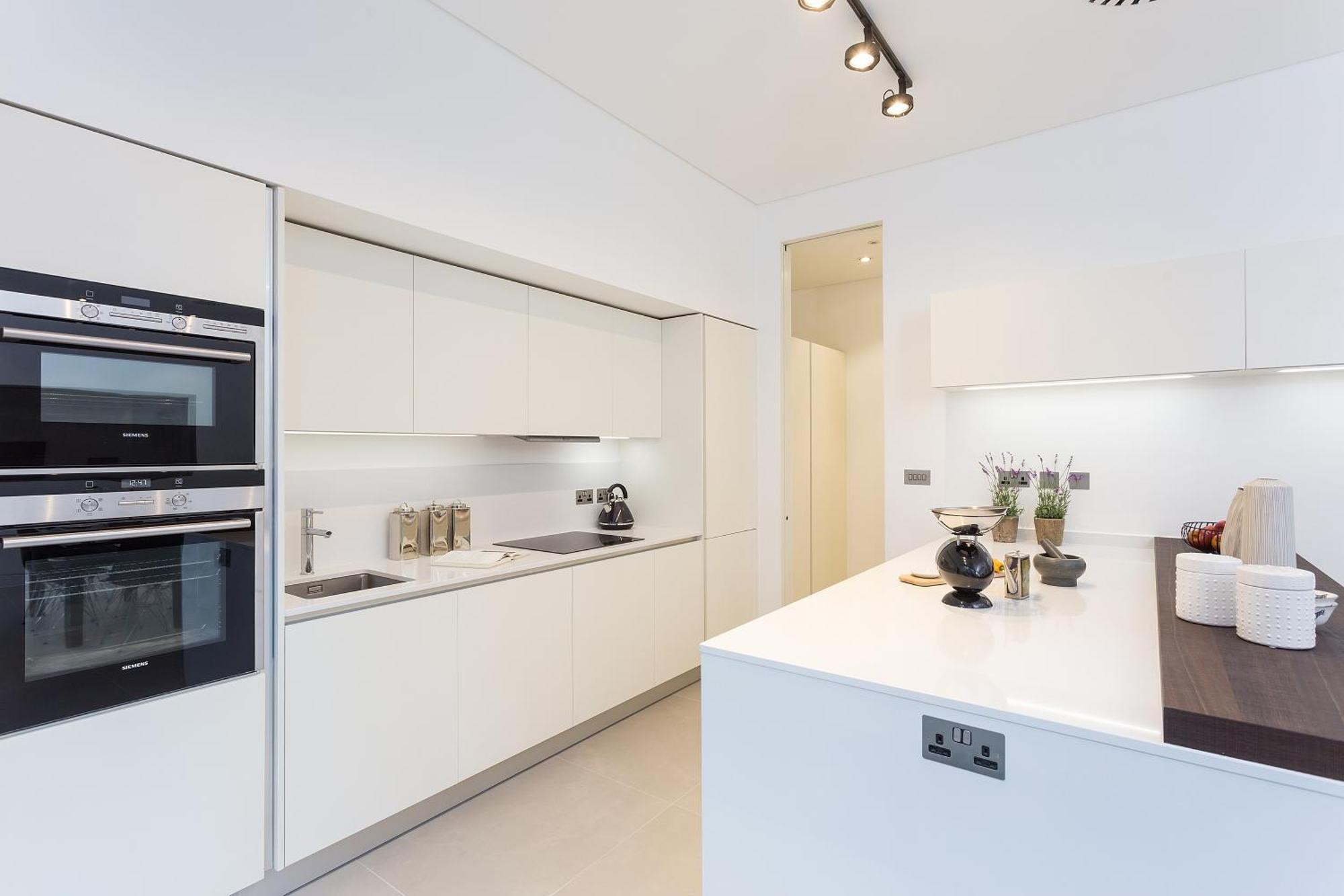 Urban Chic - Chiltern&baker