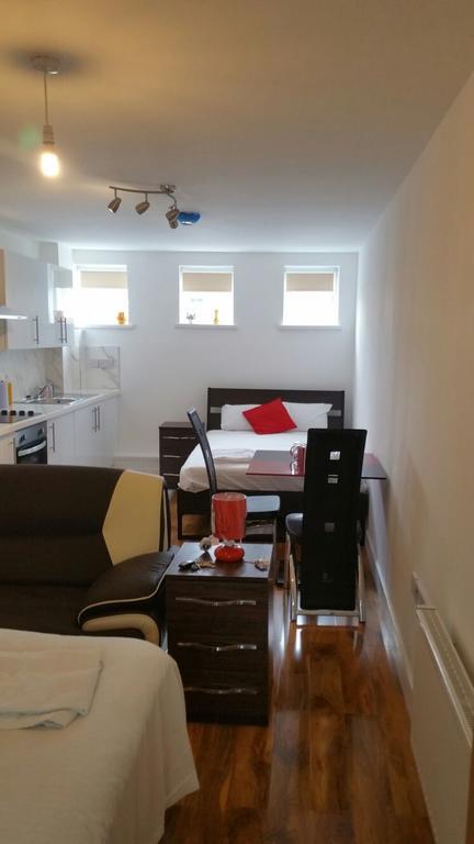 Hotel 137 Upton Lane London