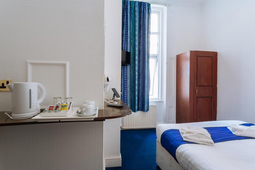 Hotel Whiteleaf 2*