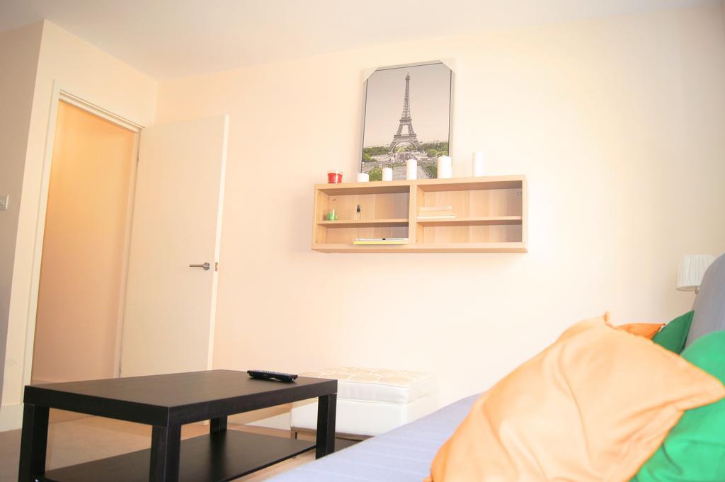 10 Warren Mews London