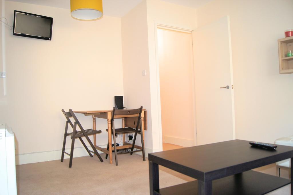 Holiday home 10 Warren Mews London