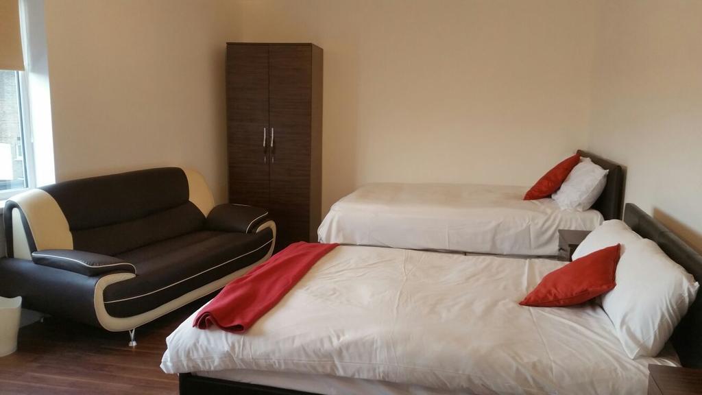 Hotel 137 Upton Lane 2*