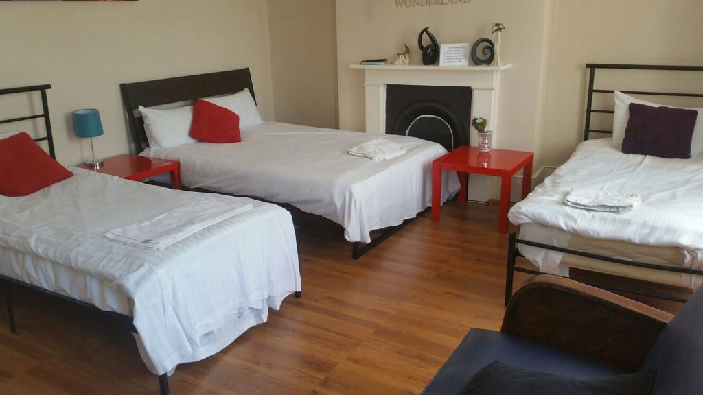 Hotel 137 Upton Lane 2*