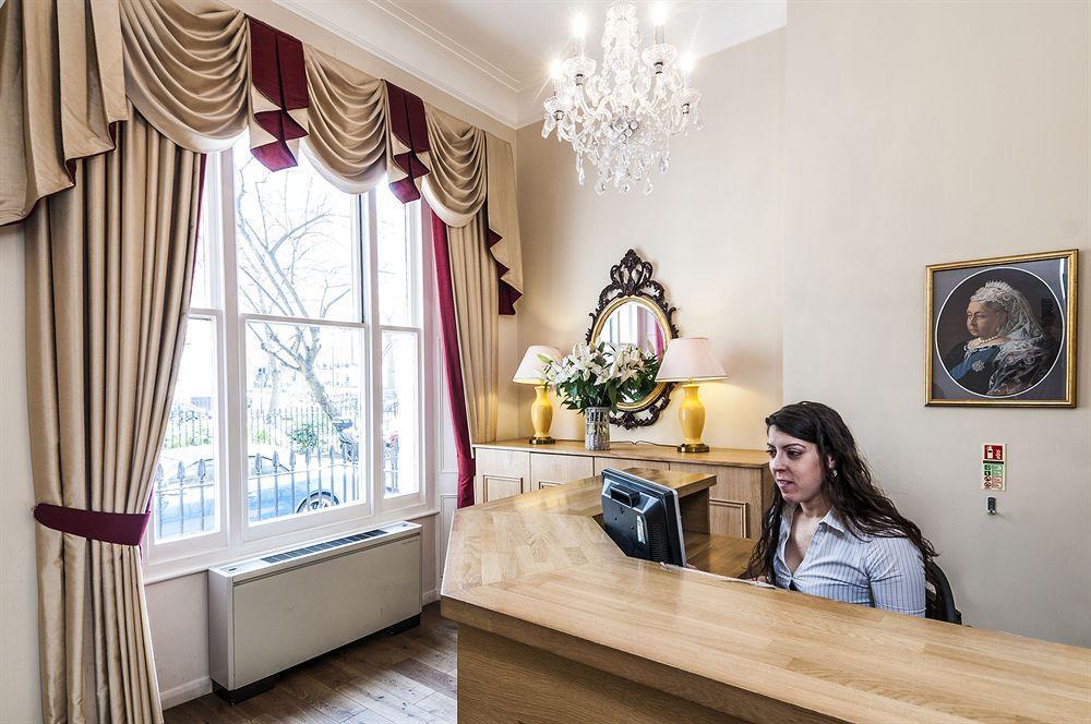 Hotell Rose Court 3*