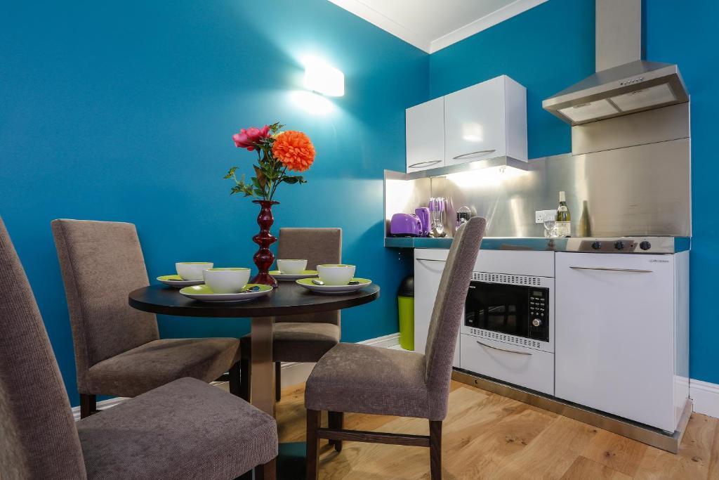 Lancaster Gate Apartment London