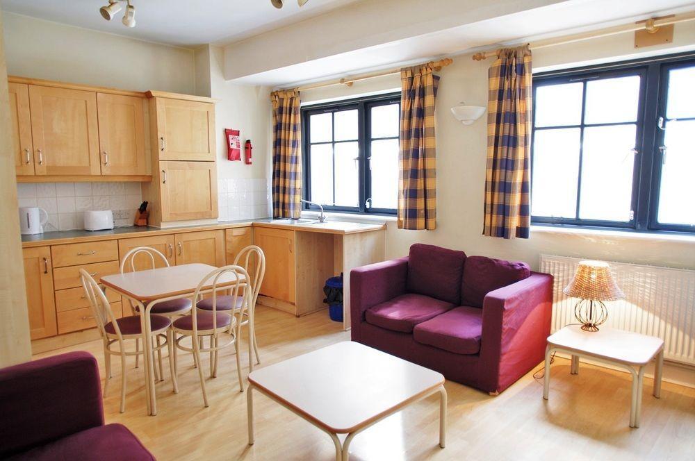 Apartment Acorn Of - Crawford House