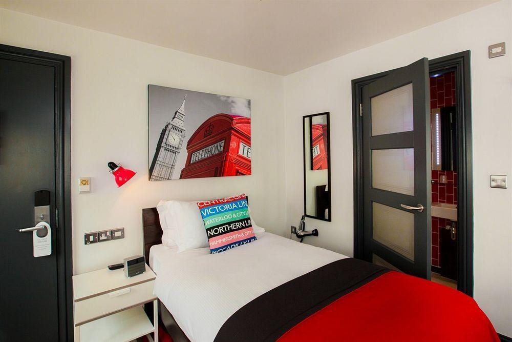 The Wellington 3* London