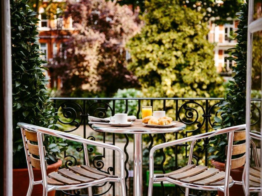 Henley House 4* London