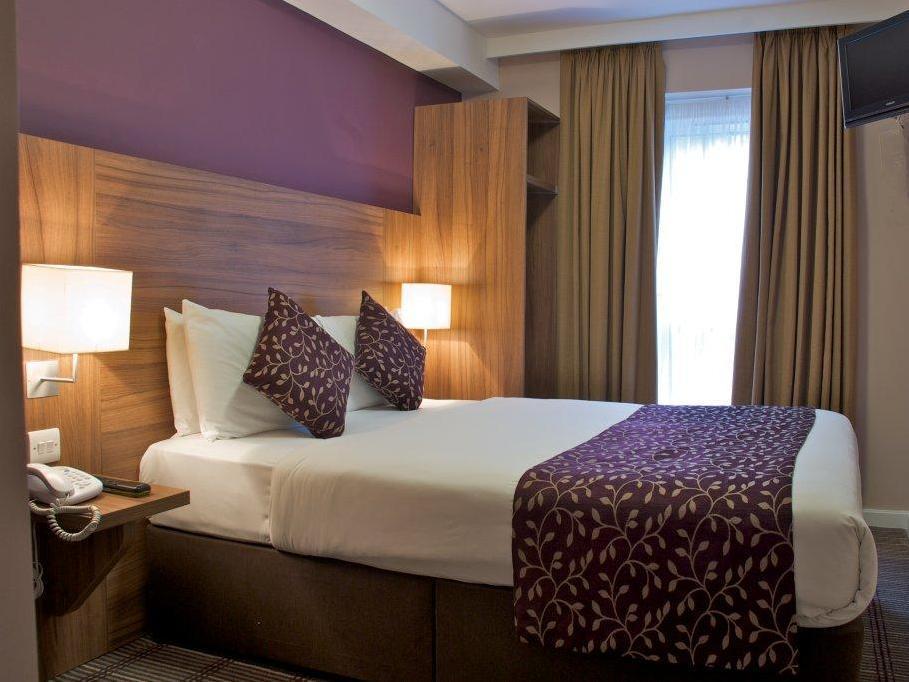 Continental Kensington Hotel