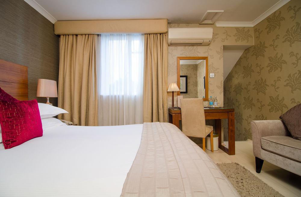 The Beaufort Hotel London