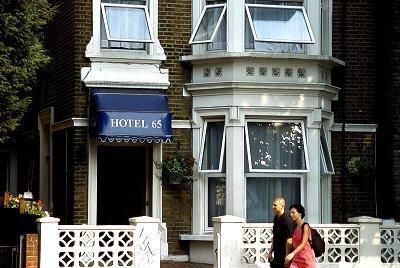 65 2* London