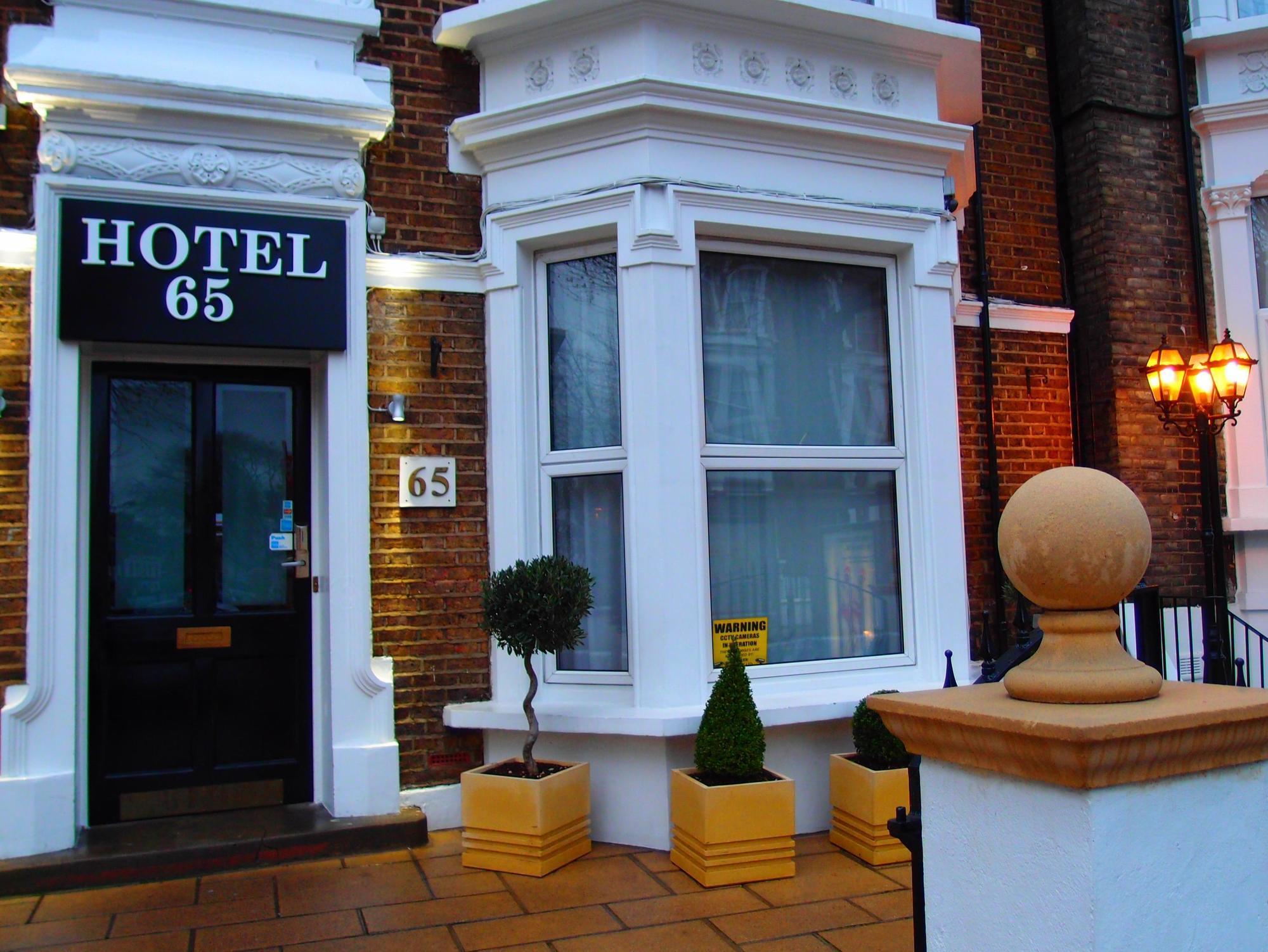 65 Hotel 2*