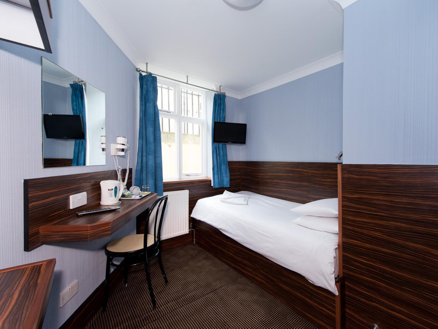 Crestfield Hotell