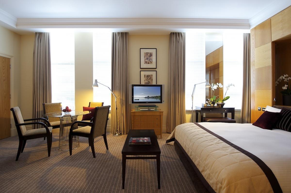 Bridge Hotell
