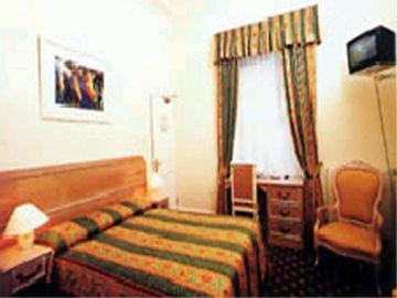 Admiral At Park Avenue 3* London