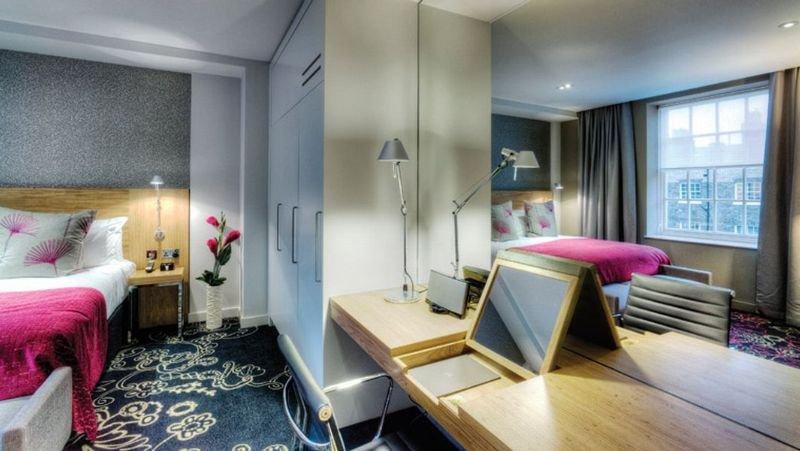 Apex Temple Court Hotell 4*