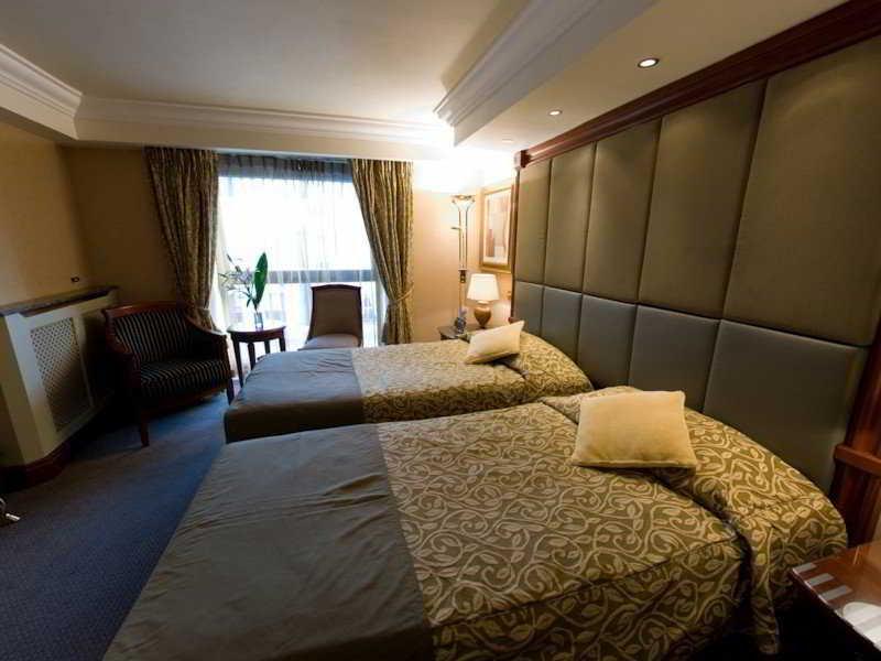 Paddington Court Executive Rooms Hotel London