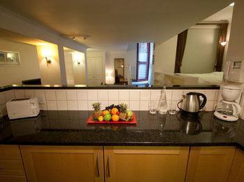 15 Basil Street Knightsbridge, Luxury Serviced Aparthotel London