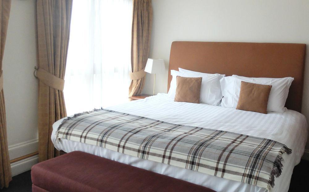 15 Basil Street Knightsbridge, Luxury Serviced 5* London