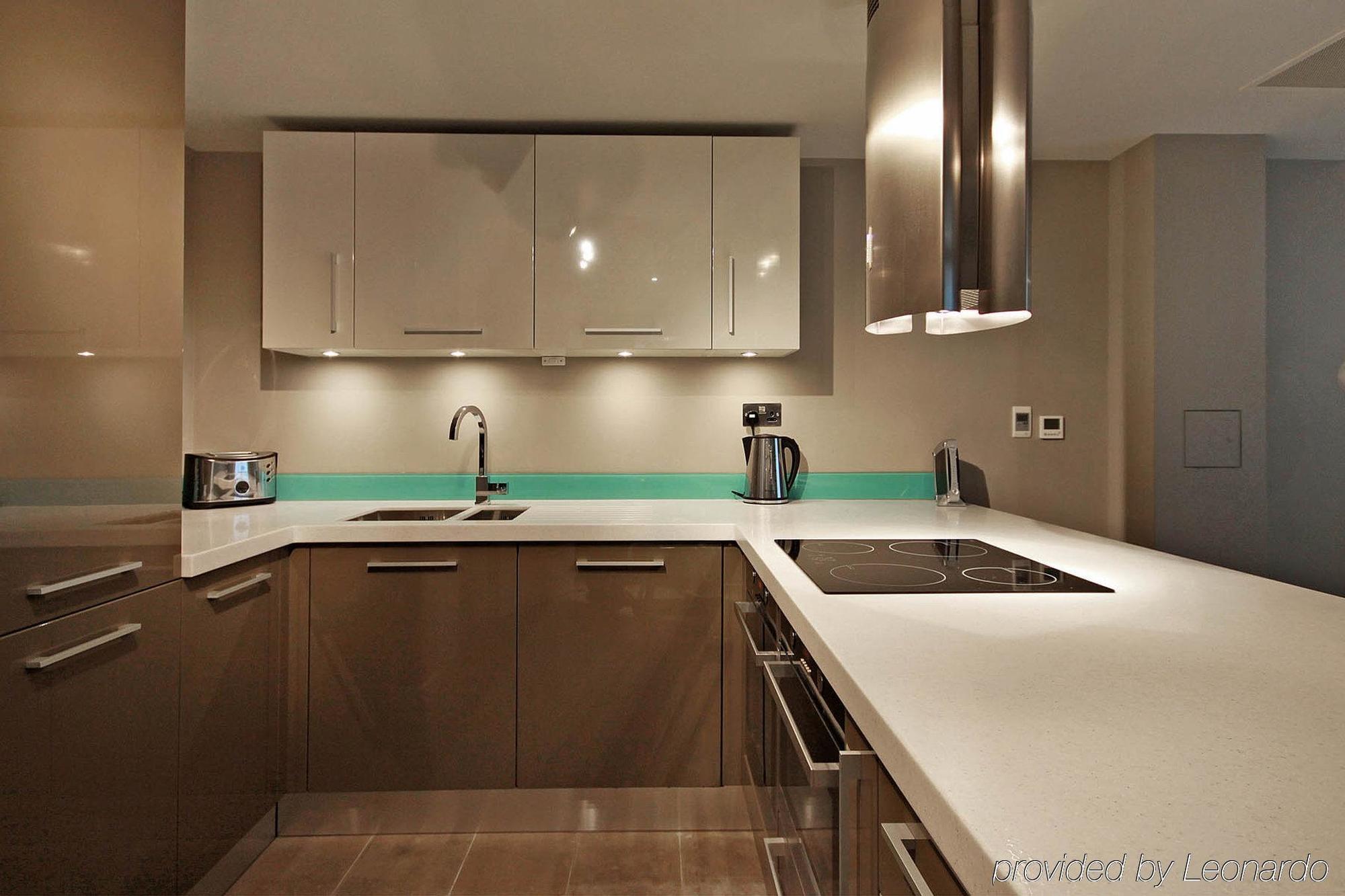Palace Court Apartment *