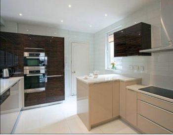 Arlington House Apartment