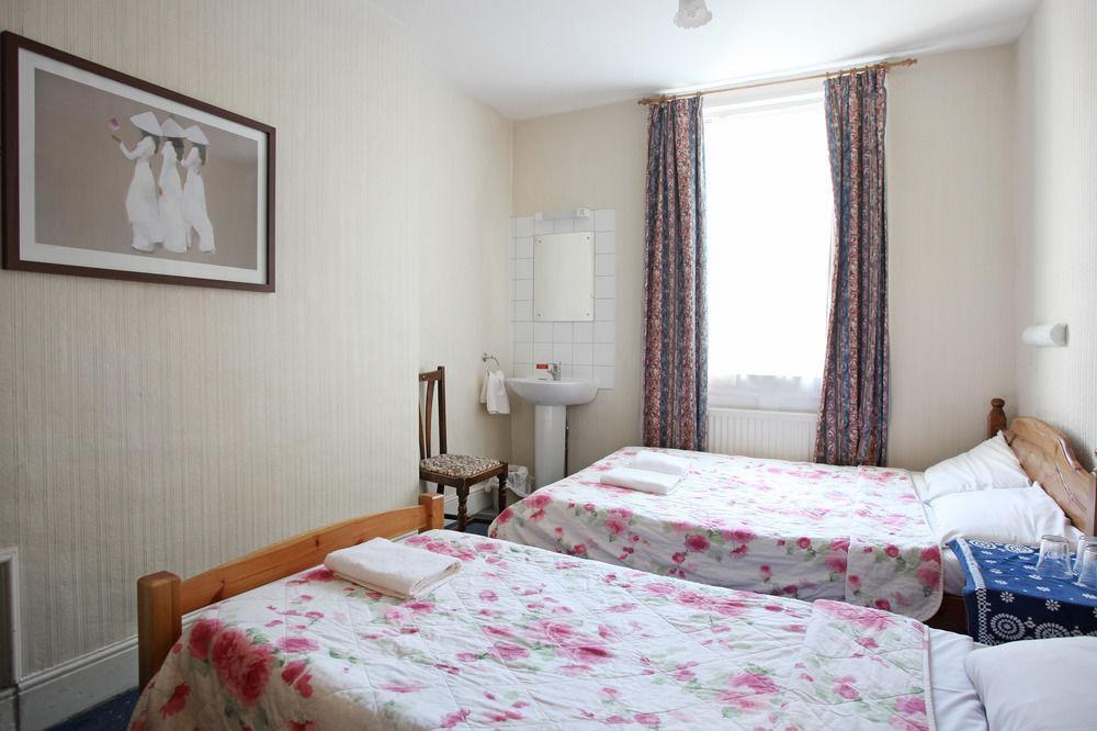 St Athans Hotel London