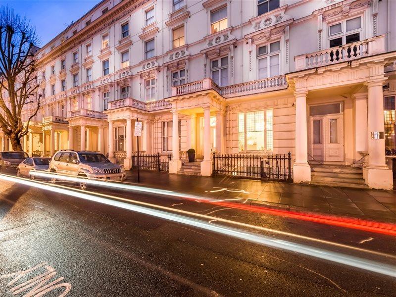 Aparthotel Hyde Park Executive 4*