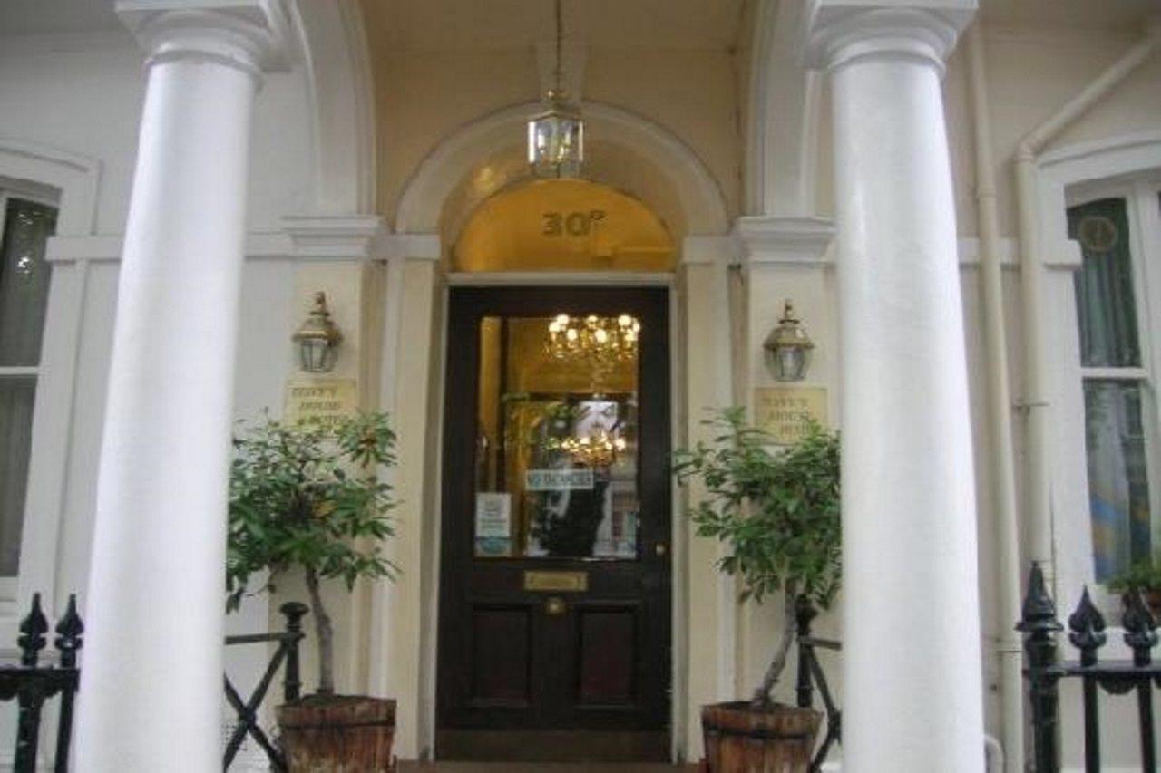 Hotell Tony's House