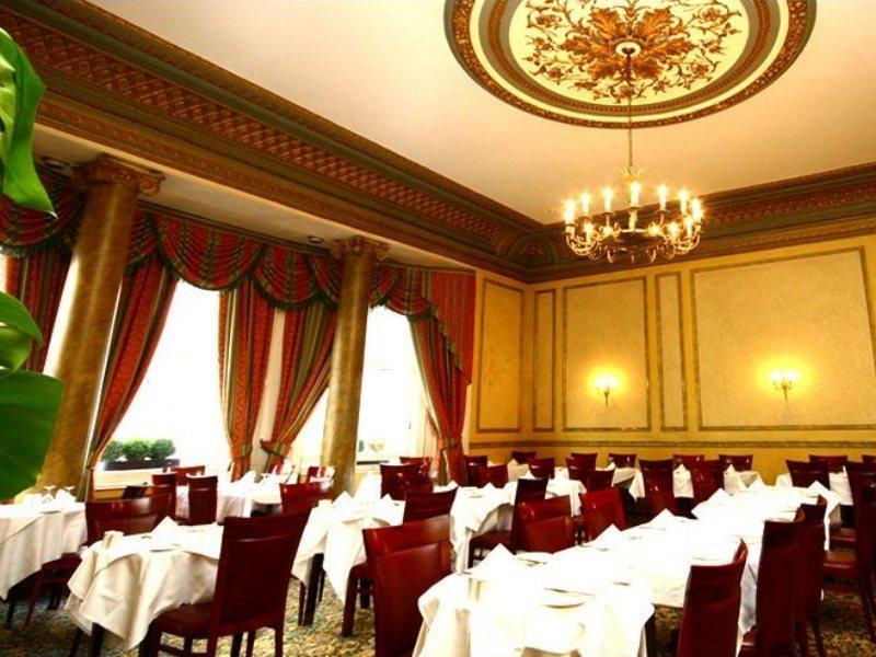Hotel Gem Strathmore 4*