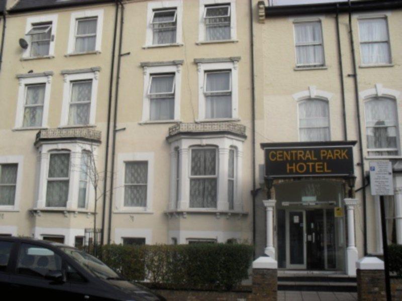 Park @ Finsbury Park London