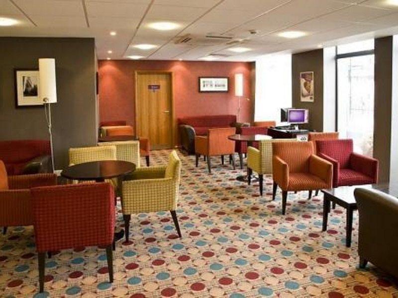 Premier - Aldgate London